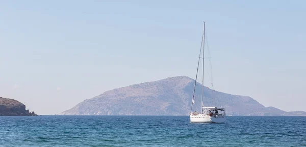 Segelbåt i Grekland — Stockfoto