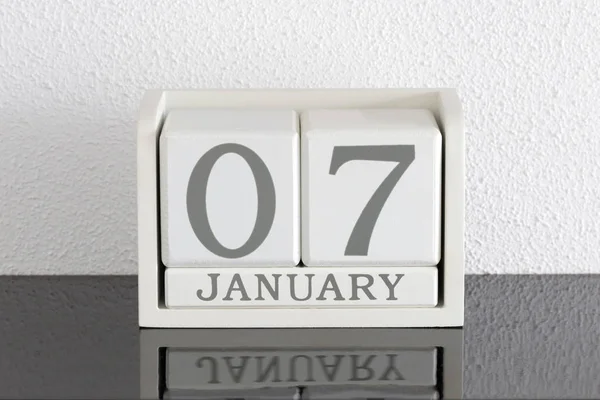 Calendario bloque blanco fecha actual 7 y mes enero —  Fotos de Stock