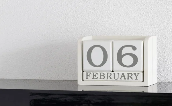 White block calendar present date 6 and month February — Stock Photo, Image
