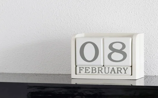 White block calendar present date 8 and month February — Stock Photo, Image
