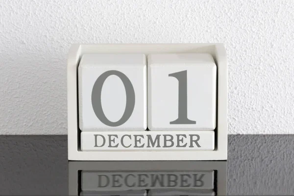 Calendario bloque blanco fecha actual 1 y mes diciembre — Foto de Stock