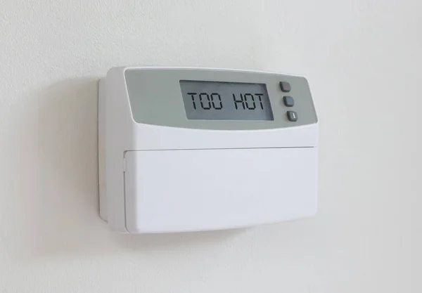 Retro digitální termostat - skryté v prachu - příliš horké — Stock fotografie