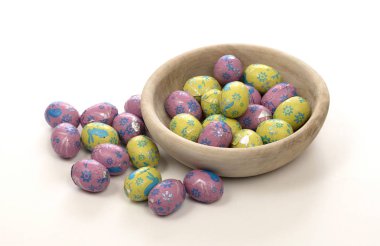 renkli çikolata Paskalya yumurtaları