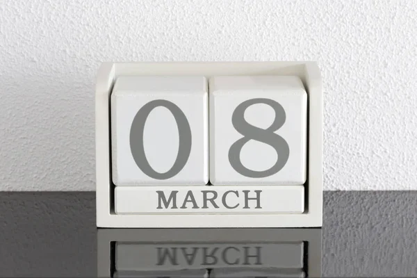 White Block Kalender präsentieren Datum 8 und Monat März — Stockfoto