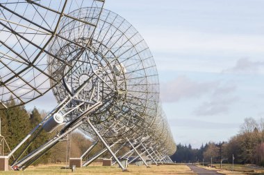 Geniş istasyon Radyo Teleskobu