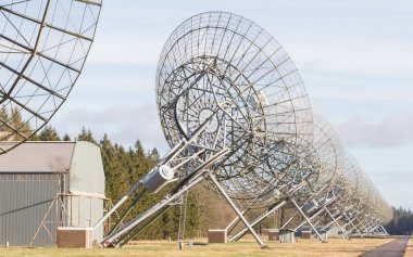 Geniş istasyon Radyo Teleskobu