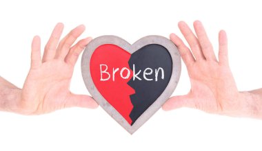 Kara tahta - kırık kalp tutan yetişkin şeklinde