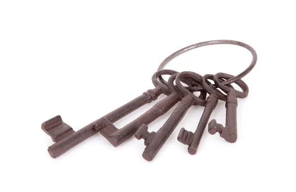 Antika nycklar på en ring — Stockfoto