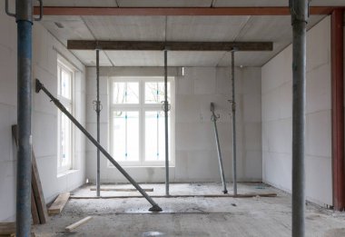 Şantiye ev yapım aşamasında her şeyi tutmak-