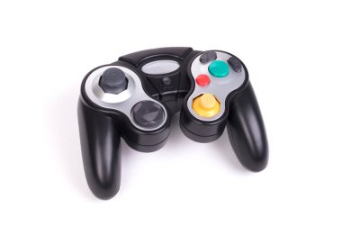 beyaz zemin üzerinde video oyun denetleyicisi 