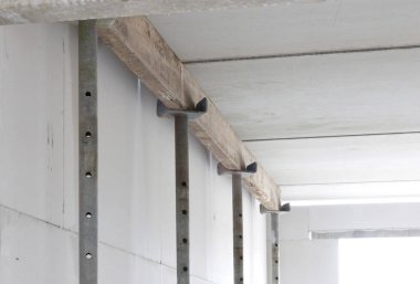 Şantiye ev yapım aşamasında her şeyi tutmak-