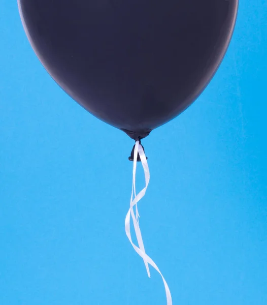 Černý balón izolován — Stock fotografie