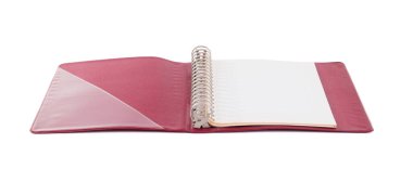 Eski kırmızı yüzük klasörü izole - Kağıt açıldı