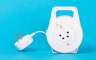 Geri çekilebilir telefon kablosunu