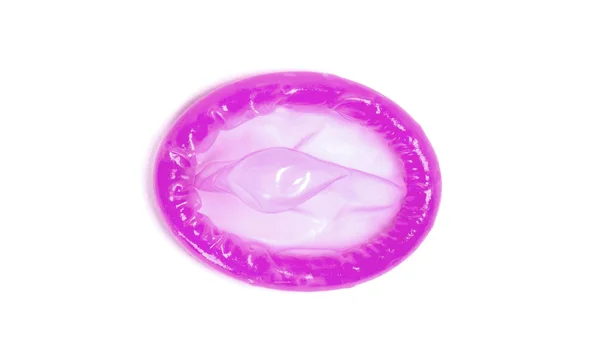 紫色避孕套，隔离的 — 图库照片