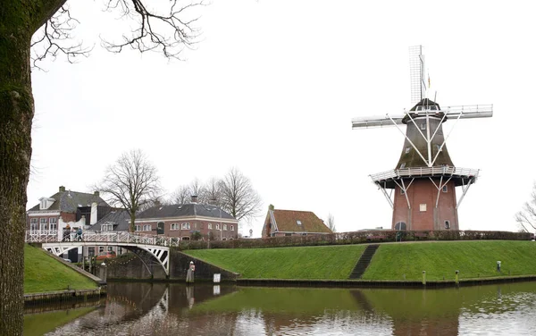 Dokkum Holanda Dezembro 2019 Canal Moinho Vento Fortificações Cidade Fortificada — Fotografia de Stock