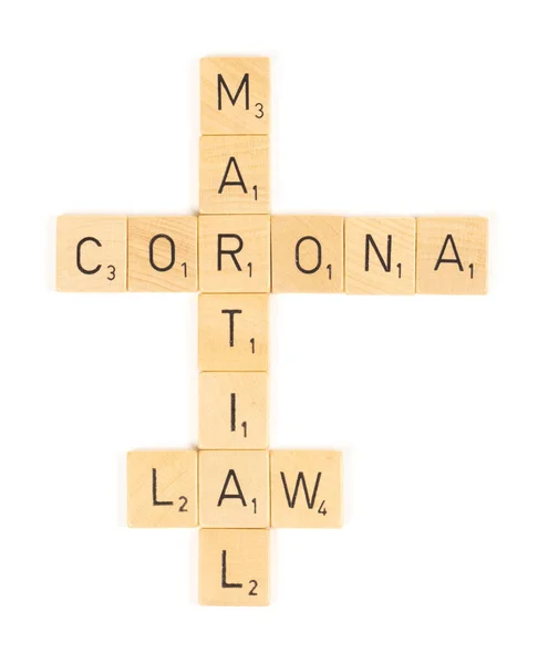 Corona Stanu Wojennego Scrable Litery Izolowane Białym Tle — Zdjęcie stockowe