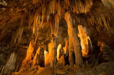 khao wang thong cave