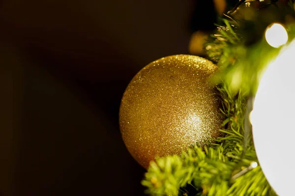 Closeup Golden Christmas Balls Decorated Pine Tree Christmas Night Black — Stock Photo, Image