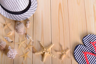 Denizde yaz tatili için nesneleri