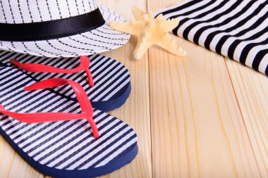 Denizde yaz tatili için nesneleri