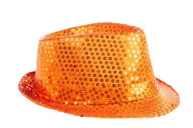 Turuncu pullu şapka.