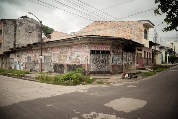 Empty streets during Peruvian lockdown in Iquitos — Stock Photo, Image