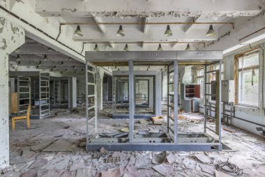 Terk edilmiş radar istasyonu Pripyat Duga