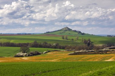 Desenberg bahar zamanında panoramik manzaralı