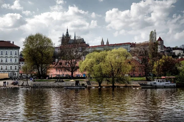 Prague est principalement la ville de la République tchèque — Photo