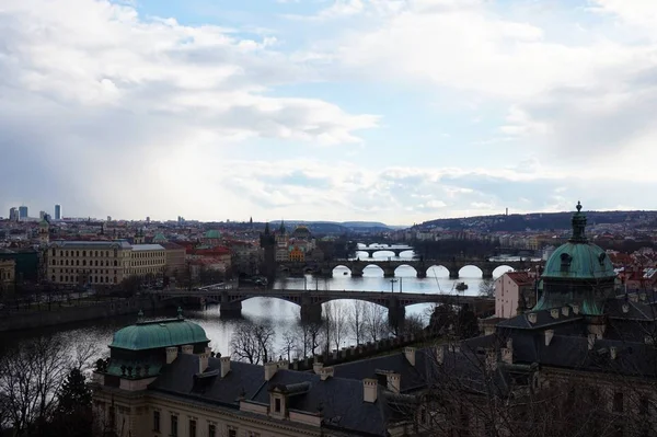 Panorama de la capitale de Prague en République tchèque — Photo