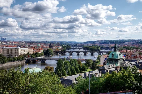 Panorama de la capitale de Prague en République tchèque — Photo