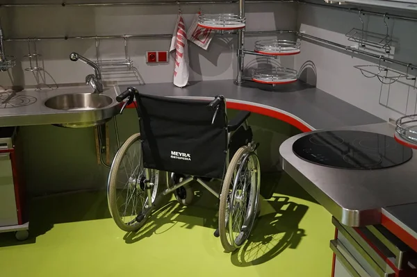 Оборудование Кухня Инвалидных Колясок Стоковое Фото