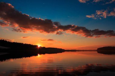 Orman göl güzel düşüş