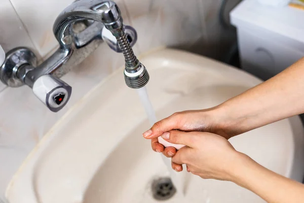 Mencuci Tangan Dengan Sabun Bawah Air Tinggal Rumah Karantina Dengan — Stok Foto