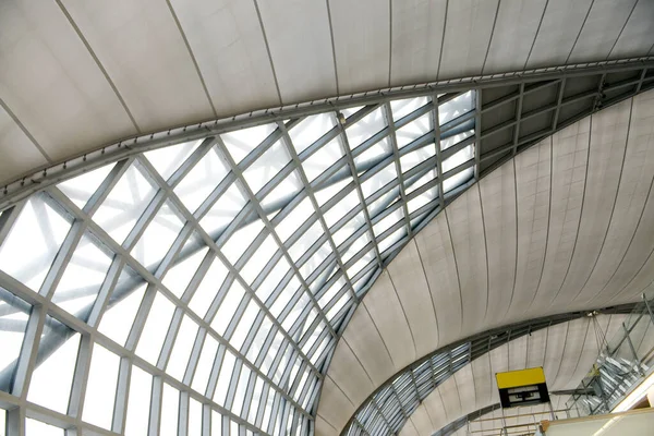 Luchthaventerminaldak Abstract Architectuur Detail Achtergrond Modern Dakpatroon Hedendaags Gedeelte Van — Stockfoto