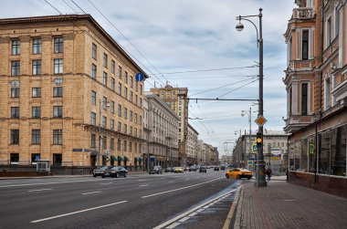Rusya. Moskova. Moskova şehir Tverskaya Caddesi üzerinde evler. 26 Mayıs 2017