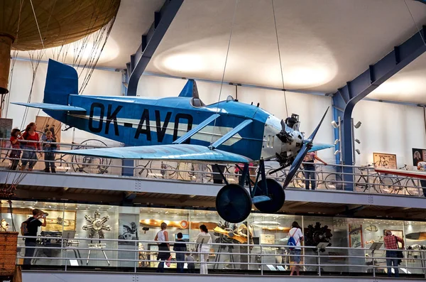 Δημοκρατία Της Τσεχίας Πράγα Εθνικό Τεχνικό Μουσείο Vintage Μπλε Αεροπλάνο — Φωτογραφία Αρχείου