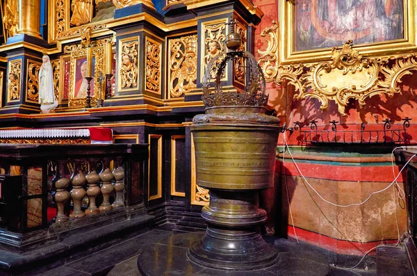 Lengyelország Krakkó Boldogságos Szűz Mária Mennybemenetele Templom Krakkóban Belső Tér — Stock Fotó