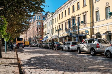 Finlandiya. Helsinki. Helsinki 'nin evleri ve sokakları. Kentsel sonbahar manzarası. 16 Eylül 2018
