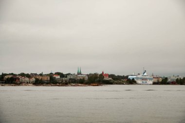 Finlandiya. Helsinki. Helsinki 'deki iskelede büyük bir feribot. 16 Eylül 2018
