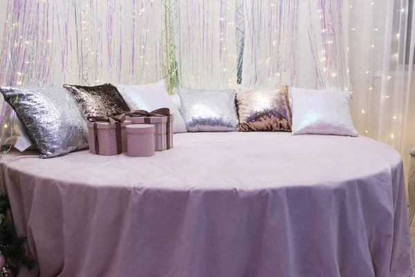 Noel ya da yeni yıl dekorasyonu ev dekorasyonu konsepti. Renkli resim