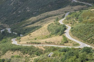 Mountain road in Saliencia Valley, Somiedo Nature Reserve clipart