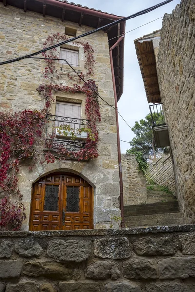 Architettura tradizionale a Sos del Rey Catolico — Foto Stock