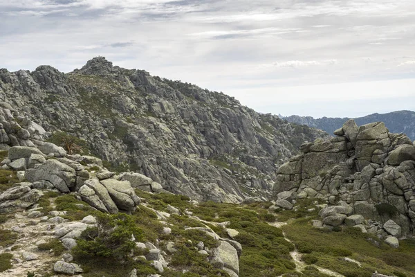 Utsikt över Siete Picos (sju toppar) utbud — Stockfoto