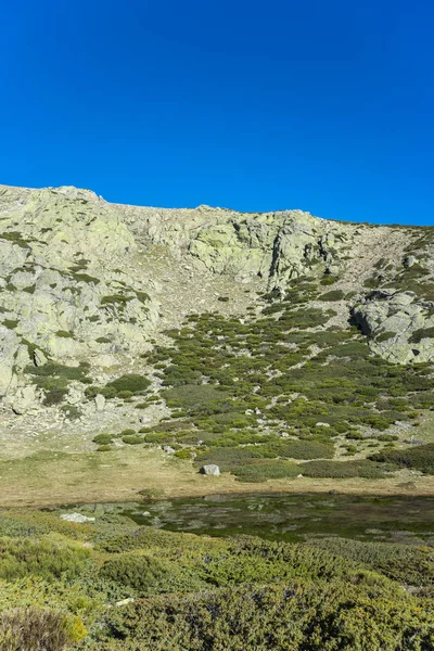 Pico del Nevero yanındaki buzul lagoon