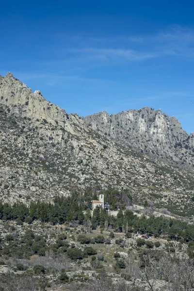 Uitzicht op La Cabrera Range, in Madrid, Spanje — Stockfoto