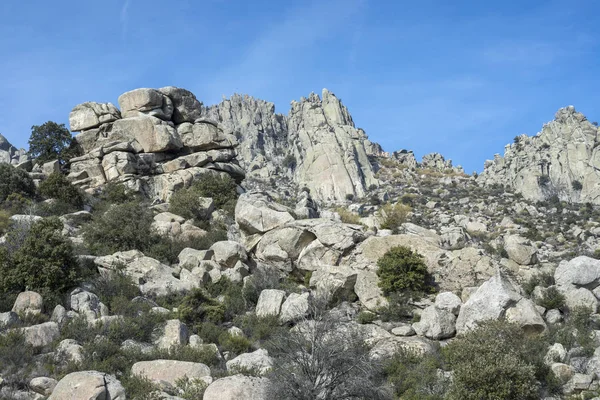 Blick auf die Cabrera-Kette, im Guadarrama-Gebirge — Stockfoto