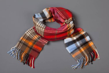 Klasik tartan yün, İpek eşarp kontrol