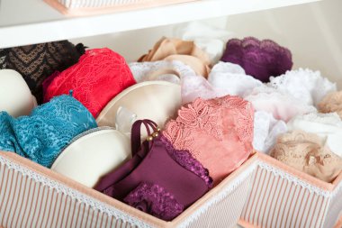 Kadınsı Dantelli iç çamaşırı